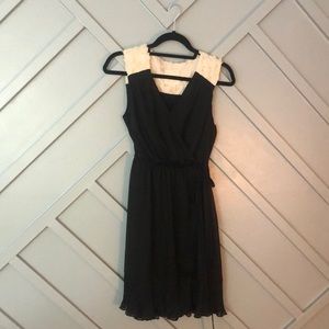 McGinn Anthropologie wrap dress w/ rosette flowers